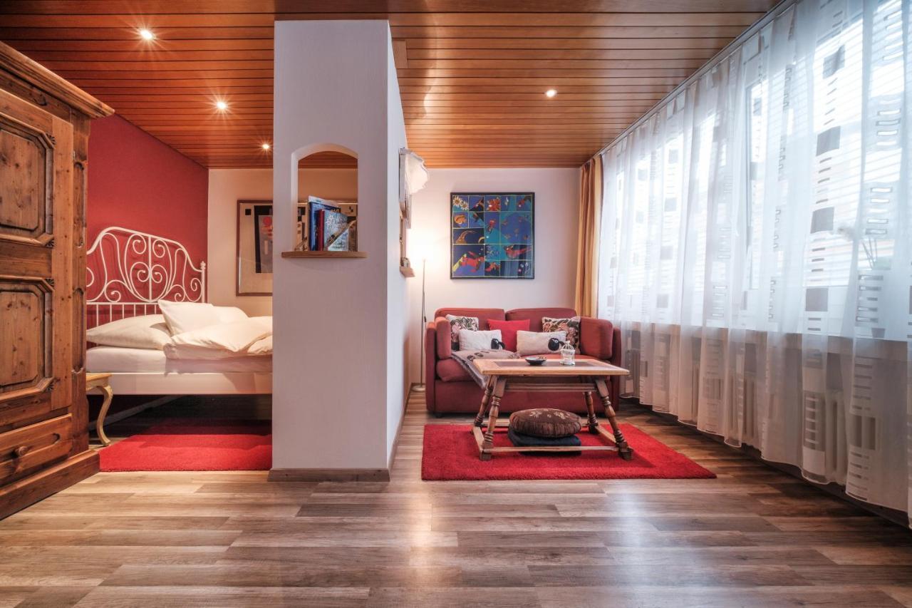 Nikolic Haus Gysi * Arosa