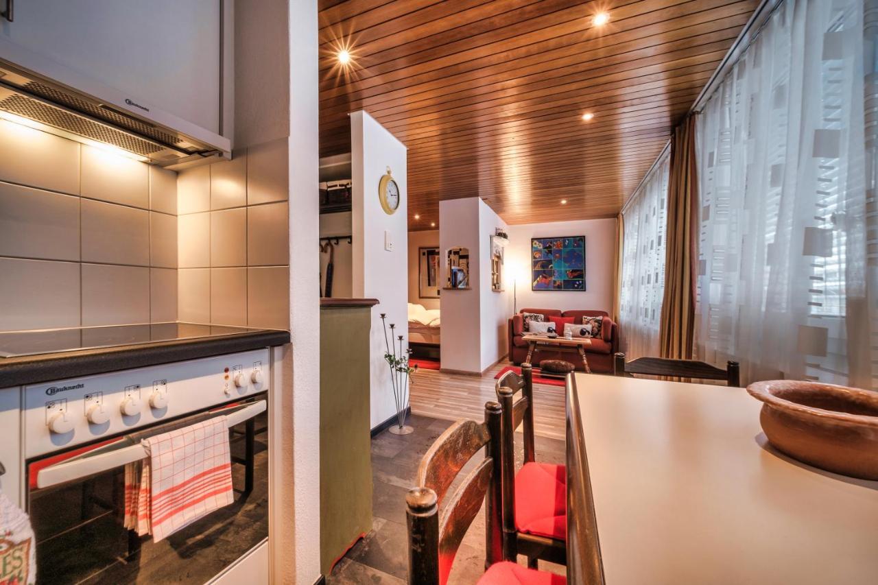 Nikolic Haus Gysi * Arosa