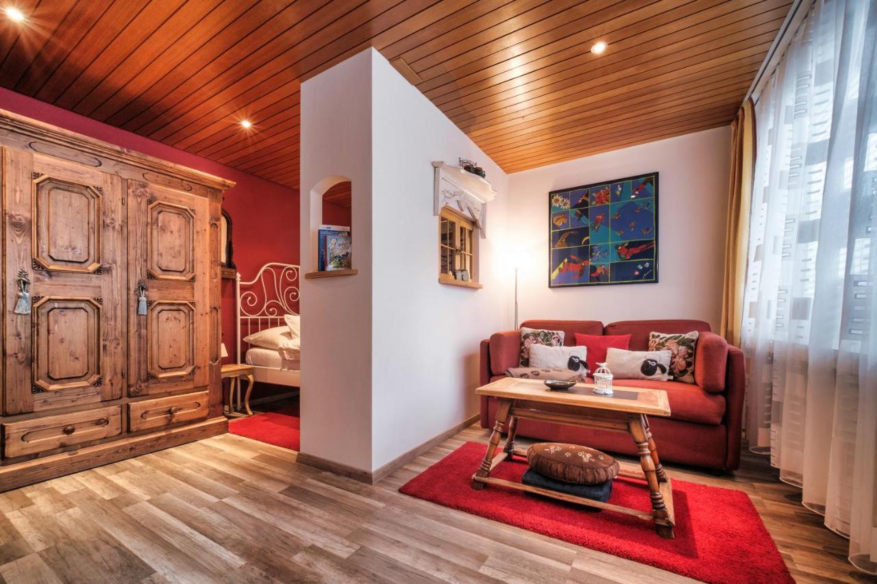 Nikolic Haus Gysi * Arosa